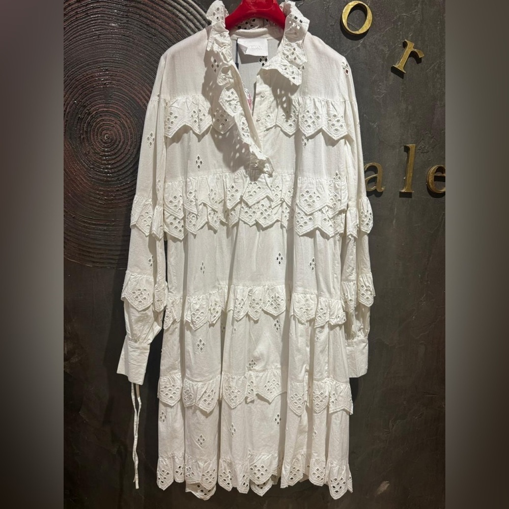 2nd day resort wear mini a line long sleeved feminine classic Lace Dress NWT